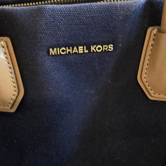 Michael Kors Mercer Large Canvas Leather Concertible Tote Navy Cream Tan - Picture 4 of 16